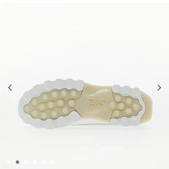 Cardi B X women’s classic leather Reebok size 6.5 - Picture 10 of 10